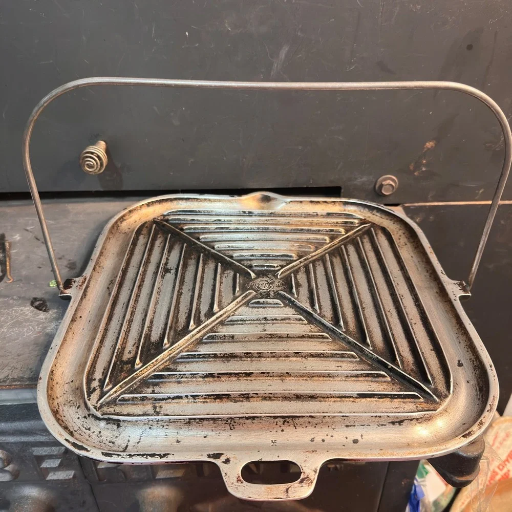 Silver Seal Vintage Aluminum Stovetop Griddle Grill Square Wire Handle 11.5in